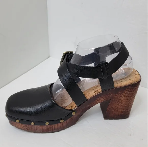 Kork-Ease Black Leather Mules with Wooden Heel - Picture 6 of 10